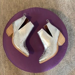 JEFFREY CAMPBELL Olinda Point Toe Cowboy Booties 8